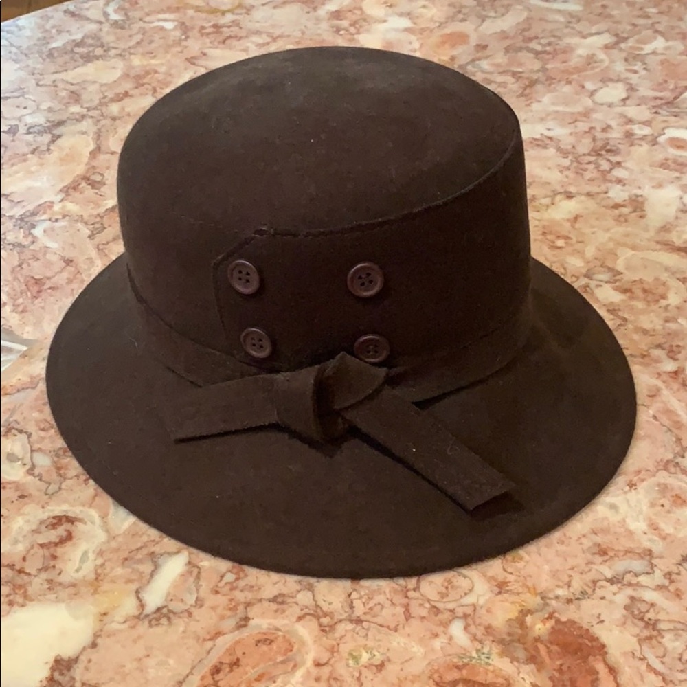 Nine West hat